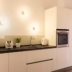 דירה De Angeli - 2 Bedroom *