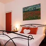 De Angeli - 2 Bedroom דירה