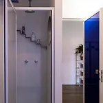 דירה De Angeli - 2 Bedroom *