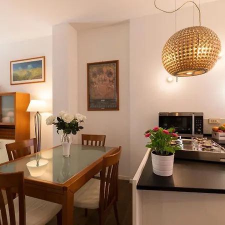 شقة De Angeli - 2 Bedroom ميلان