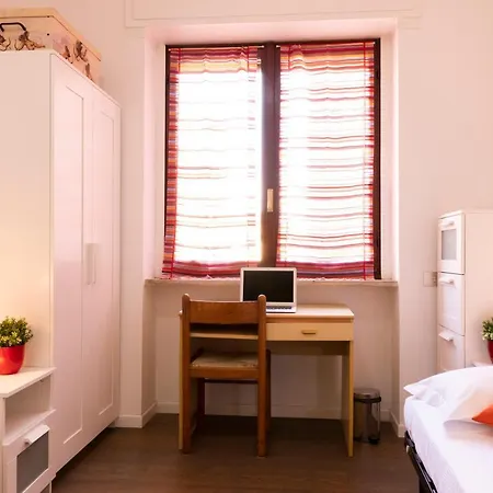 De Angeli - 2 Bedroom Apartmán Milán